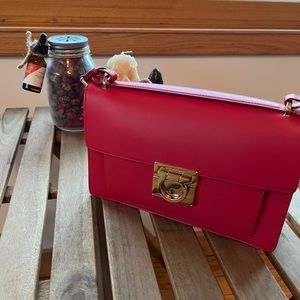 Salvatore Ferragamo Marisol Leather Shoulder Bag in Red